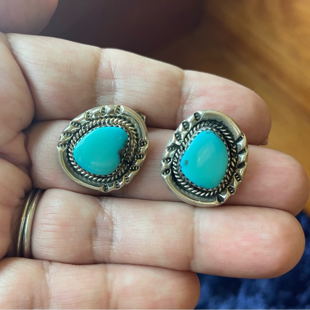 Southwest Vintage Turquoise Sterling Silver Post Earrings Unsigned Hand Made - Picture 10 of 14